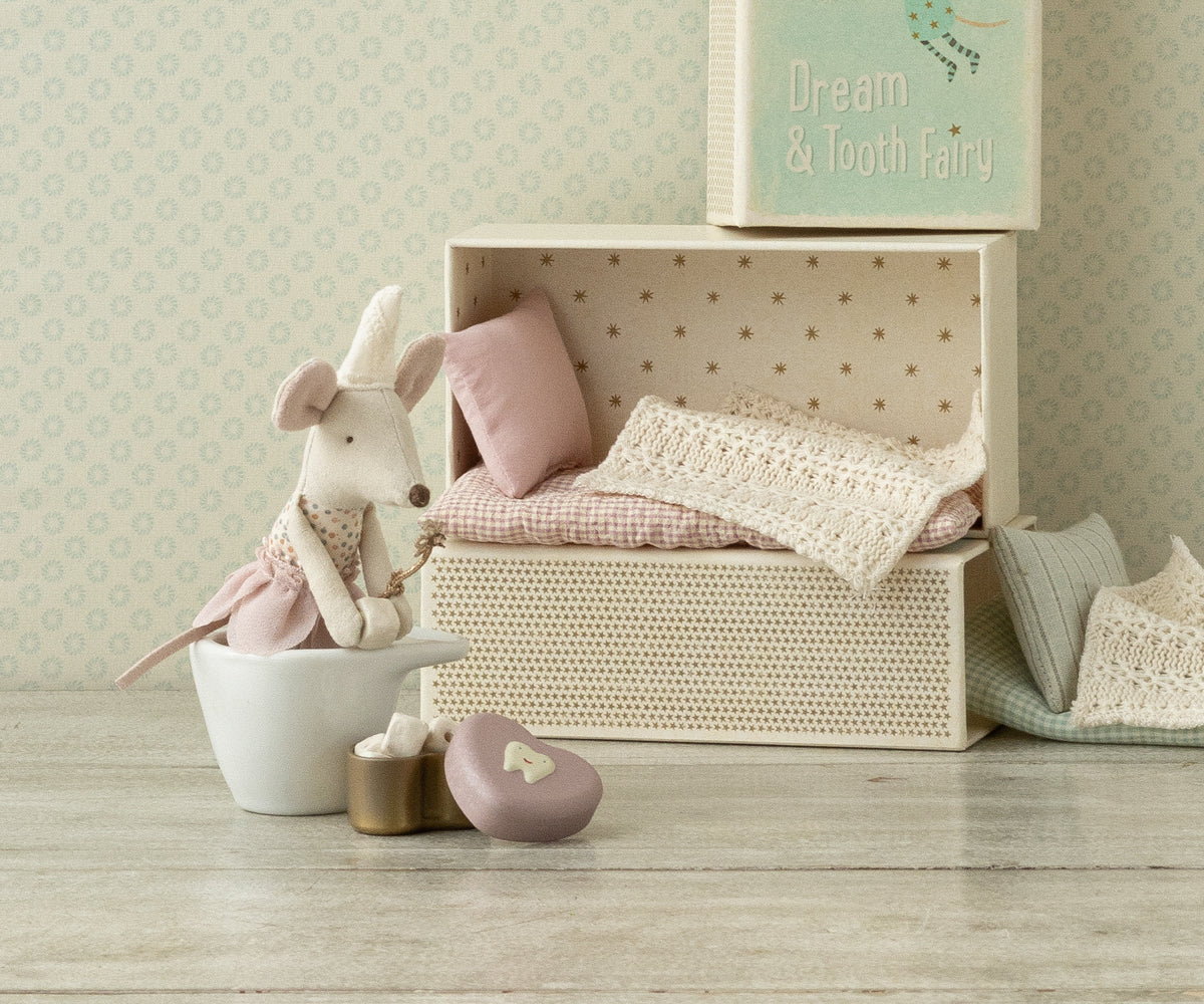 Tooth Fairy Box Pink - Toy Polloi