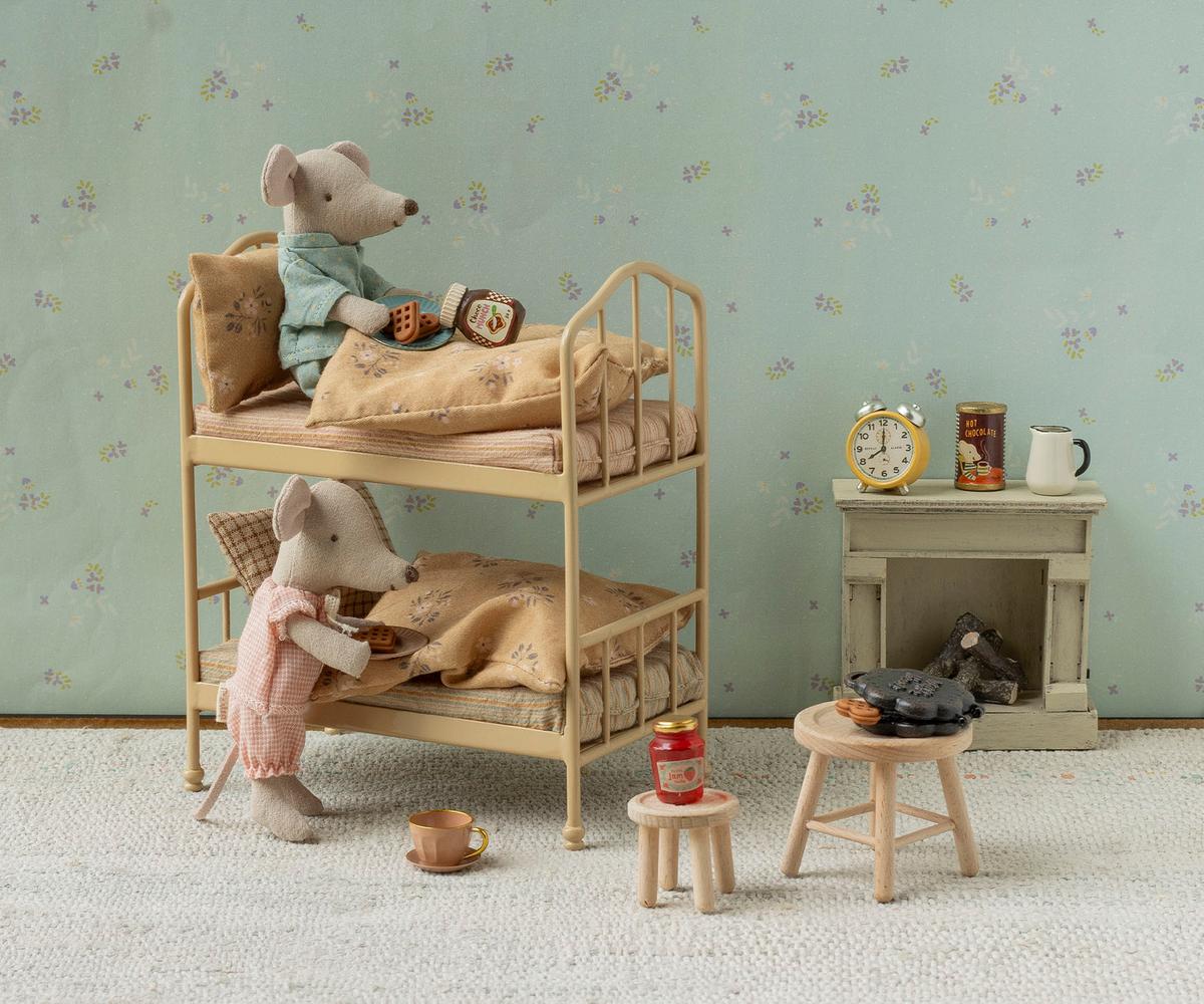 Maileg Mouse Waffle Play Set for doll houses with miniature waffle and breakfast accessories, perfect for imaginative play.