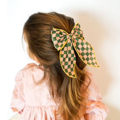 Fable Hair Bow, Checks