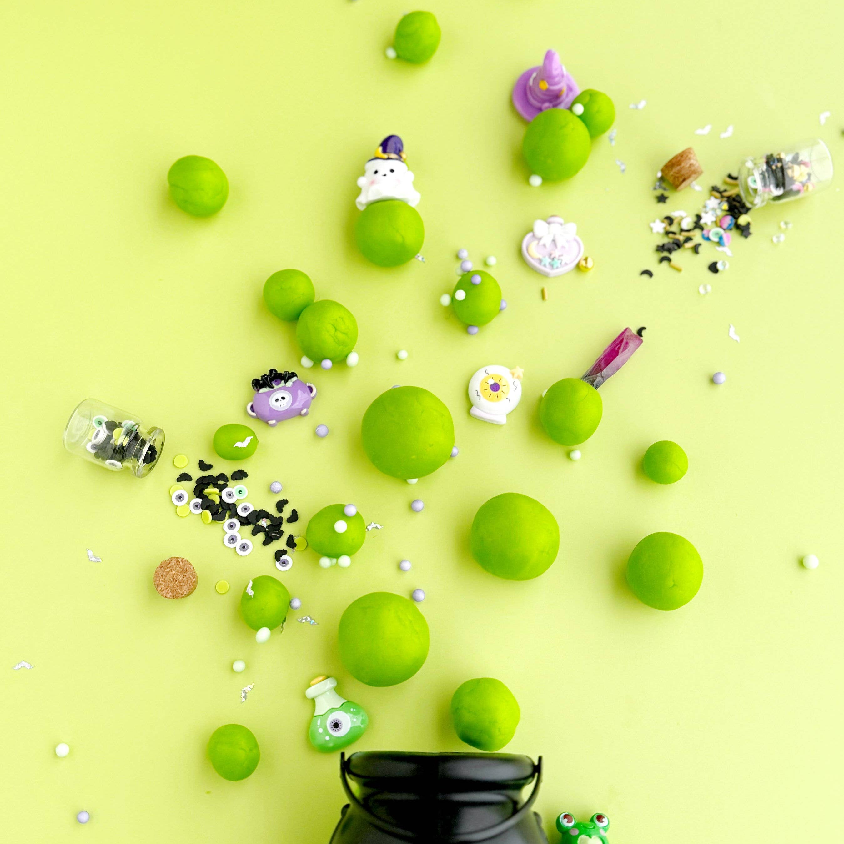Earth Grown KidDough Spooky Potion KidDough Play Kit with colorful doughs, bottles, and spooky-themed accessories for kids.